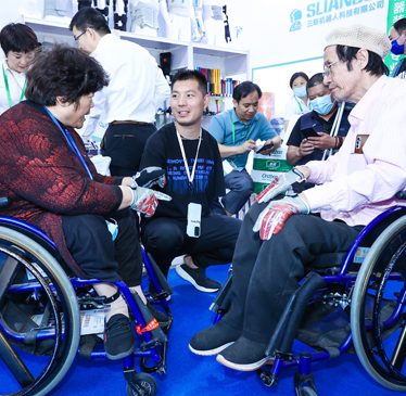 展商地域構(gòu)成：國際31%，國內(nèi)69%