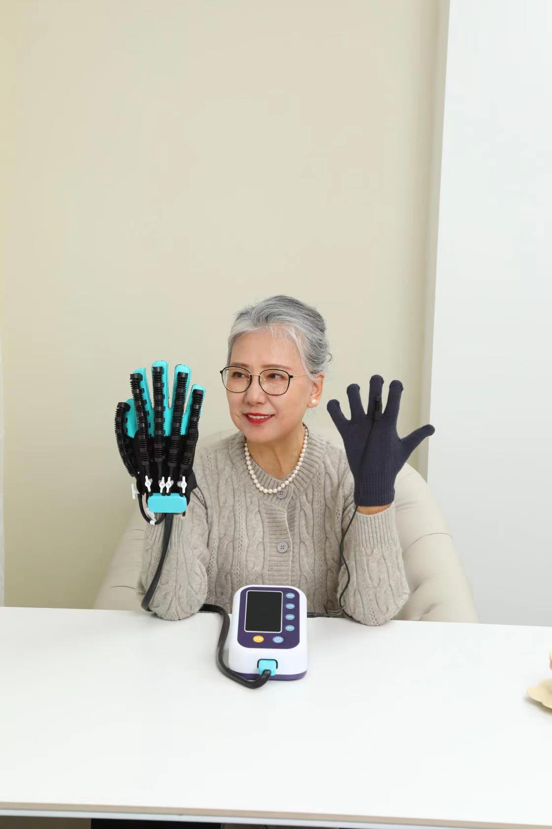 手部康復(fù)機器人（便宜的款）